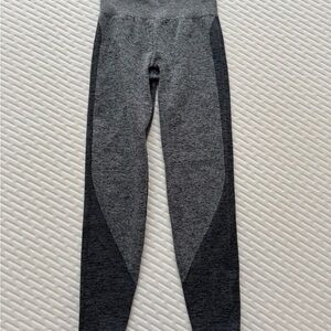 Victoria’s secret PINK Gray Leggings